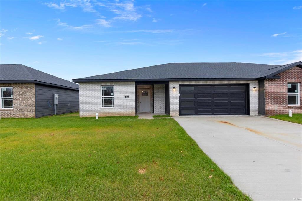 110 Beechwood Lane - .