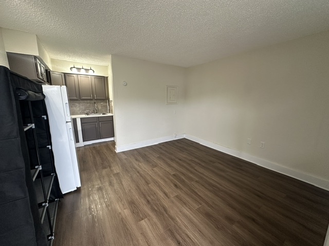 45 South West End Boulevard - 305